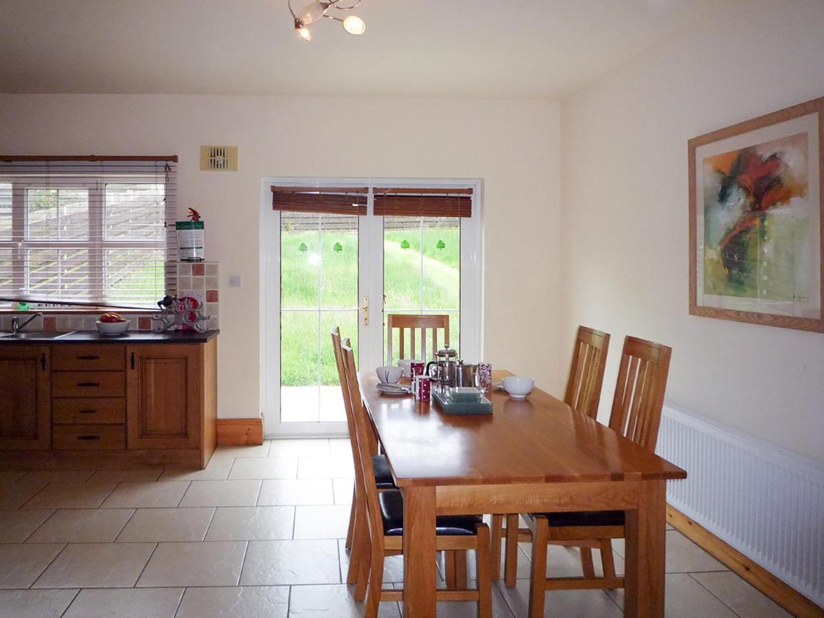 Cois Chnoic Holiday Home Dingle By Trident Holiday Homes ภายนอก รูปภาพ